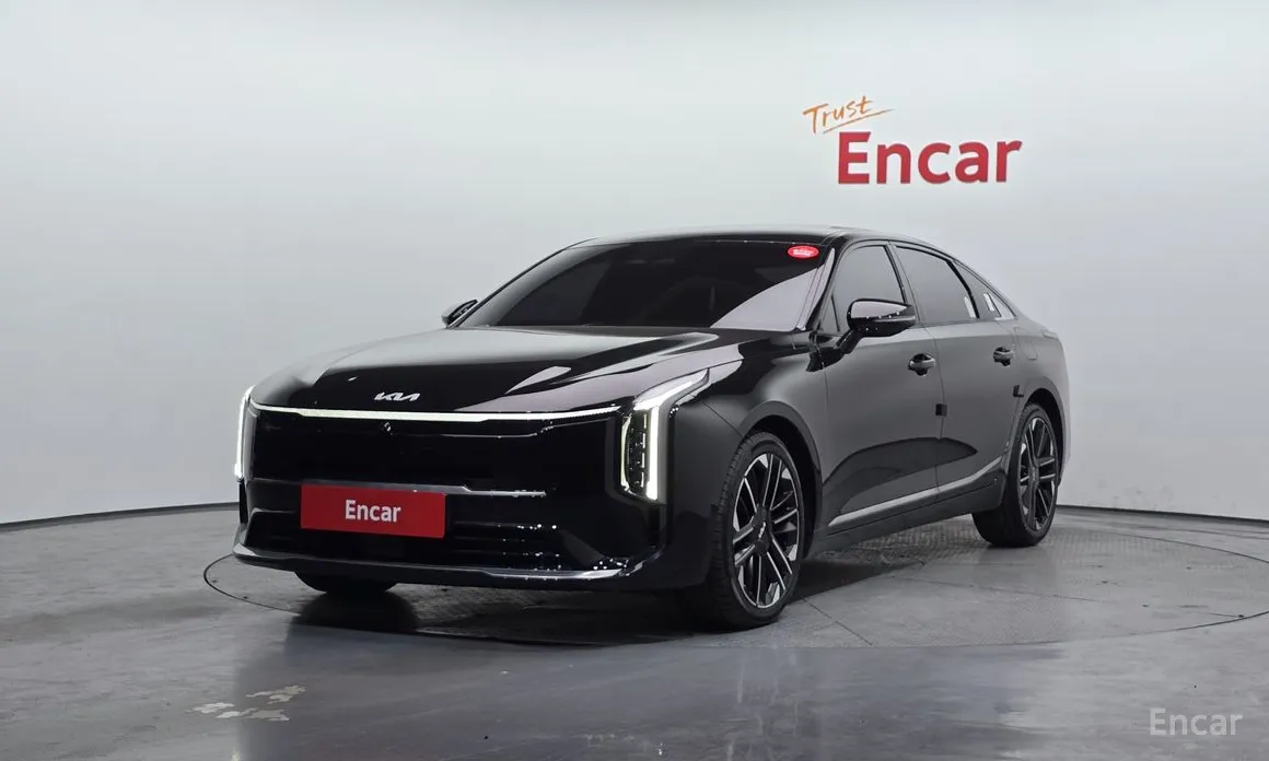 Фото 1 - Kia K8