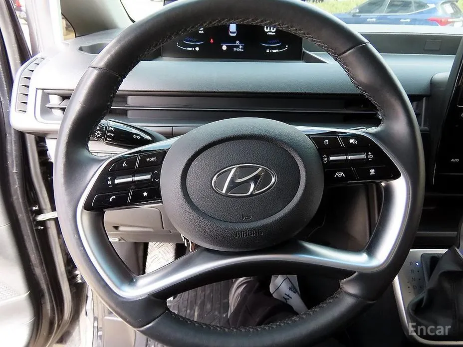 Фото 9 - Hyundai Staria