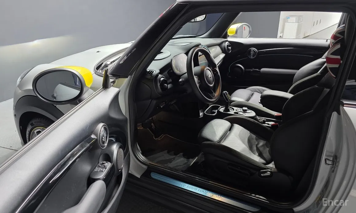 Фото 11 - Mini Cooper