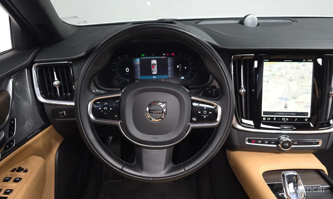 Photo 13 - Volvo S90