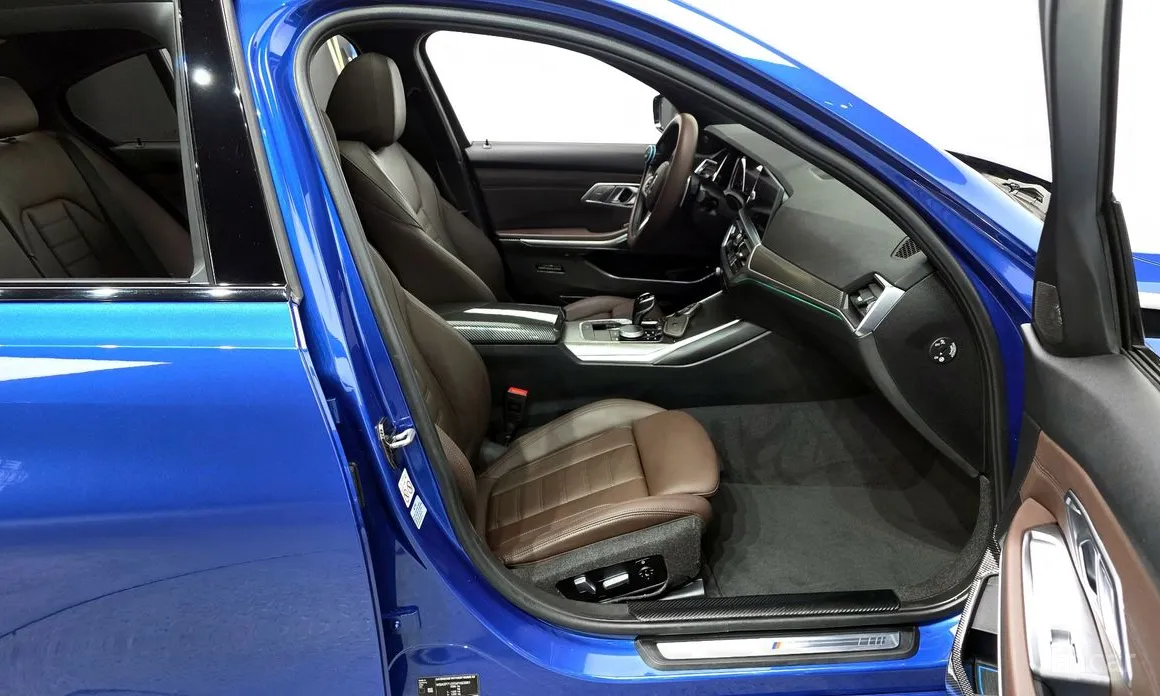 Photo 11 - BMW 3 Series