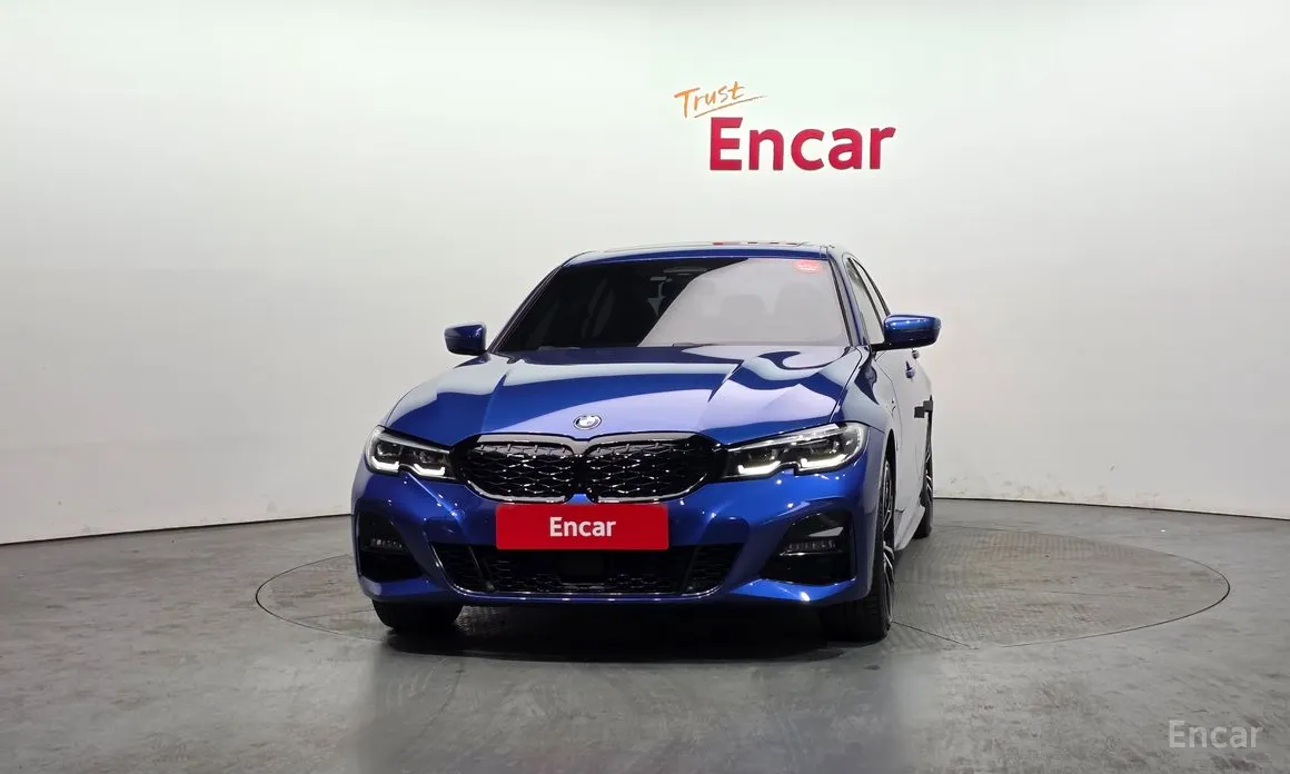 Photo 3 - BMW 3 Series