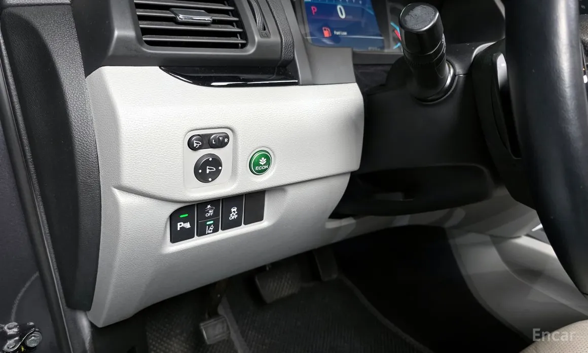 Фото 14 - Honda Pilot