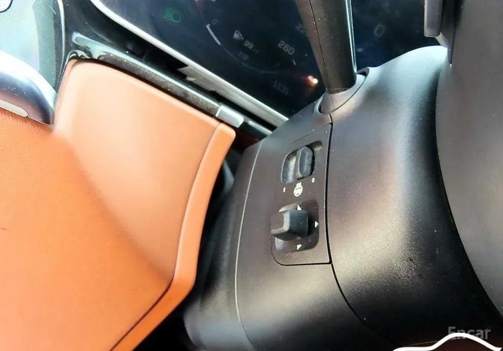 Фото 14 - Mercedes-Benz S-Class