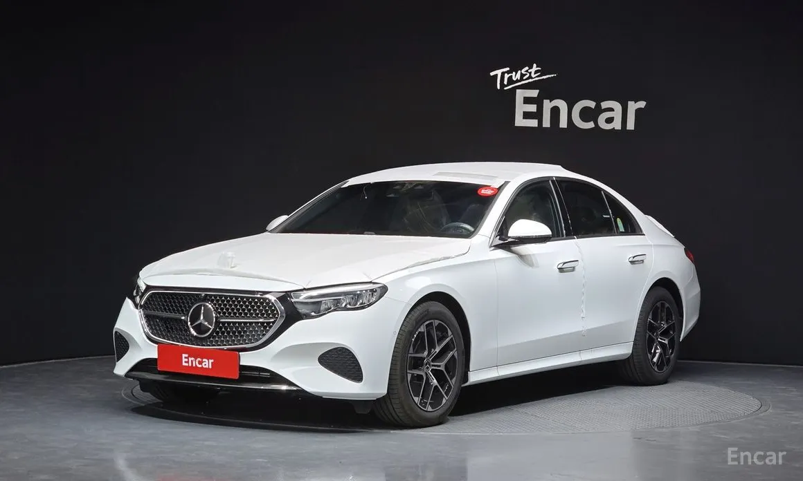 Фото 1 - Mercedes-Benz E-Class