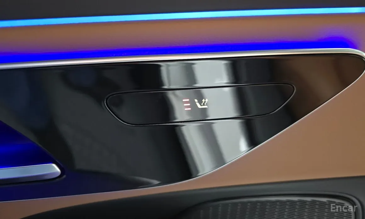 Фото 18 - Mercedes-Benz E-Class