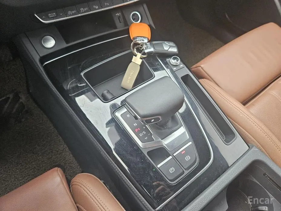 Фото 10 - Audi Q5