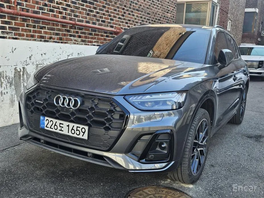 Фото 2 - Audi Q5