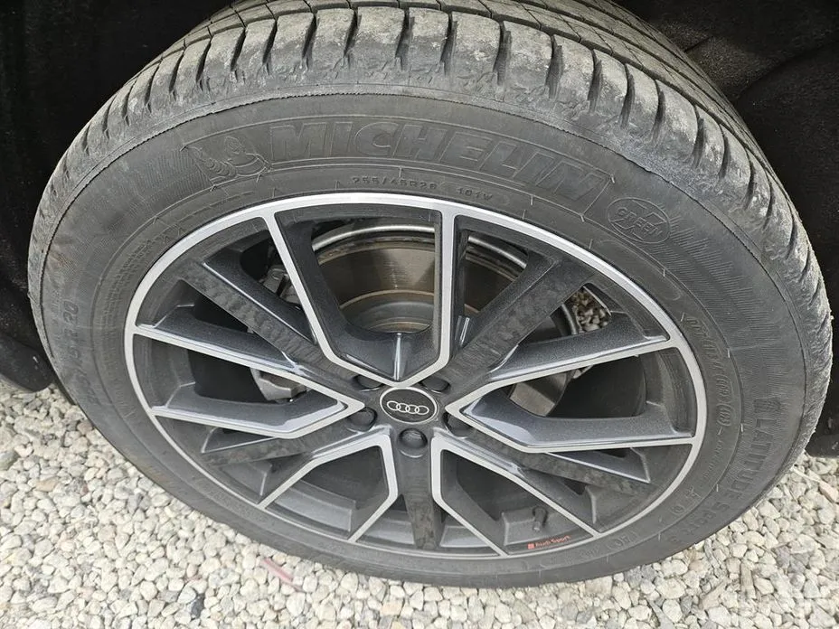 Фото 20 - Audi Q5