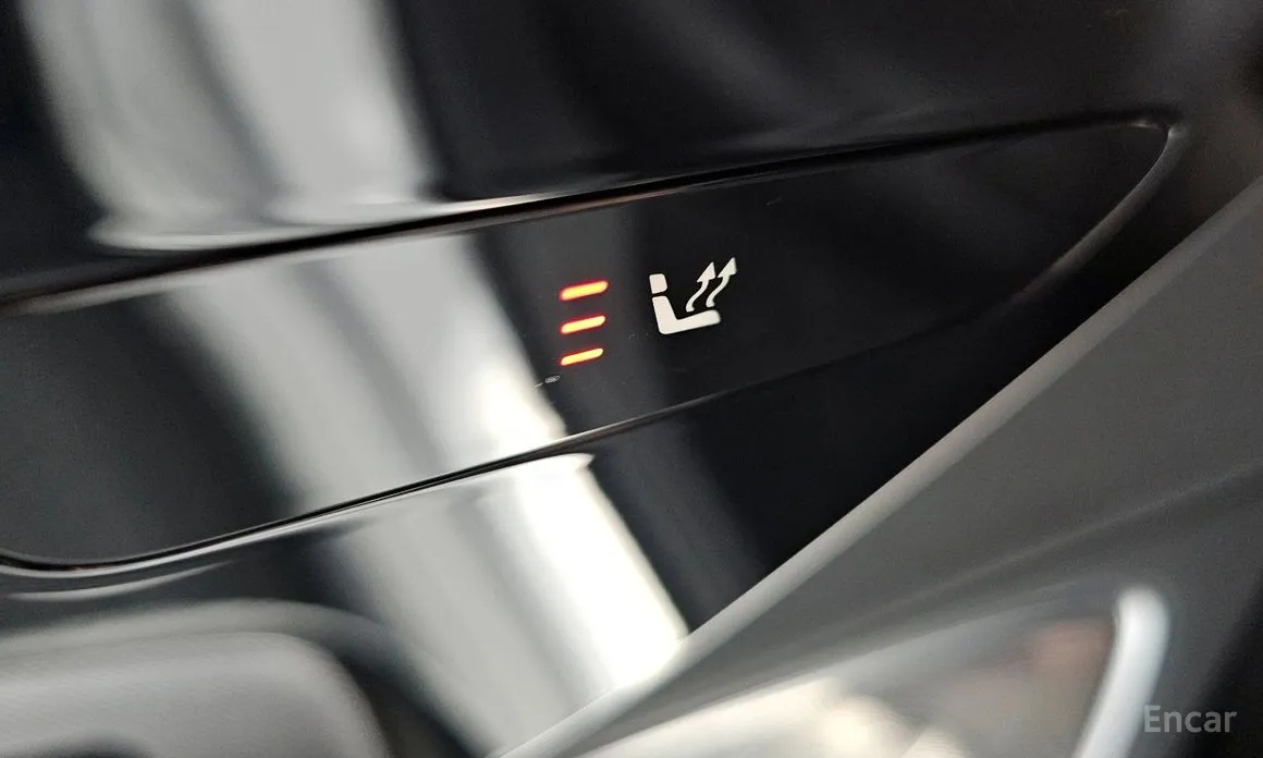 Фото 17 - Mercedes-Benz E-Class