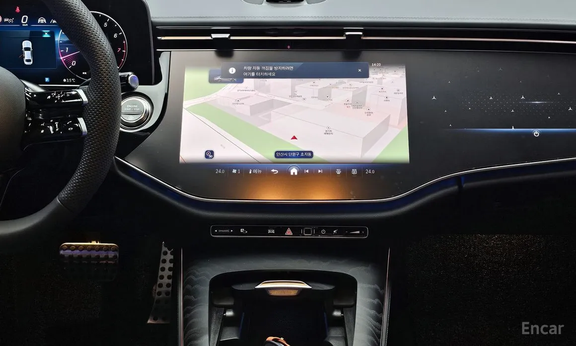 Фото 19 - Mercedes-Benz E-Class