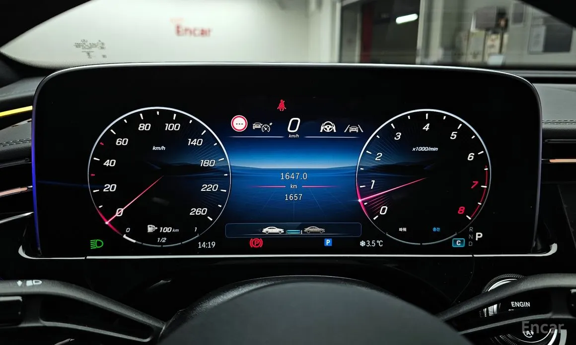 Фото 8 - Mercedes-Benz E-Class