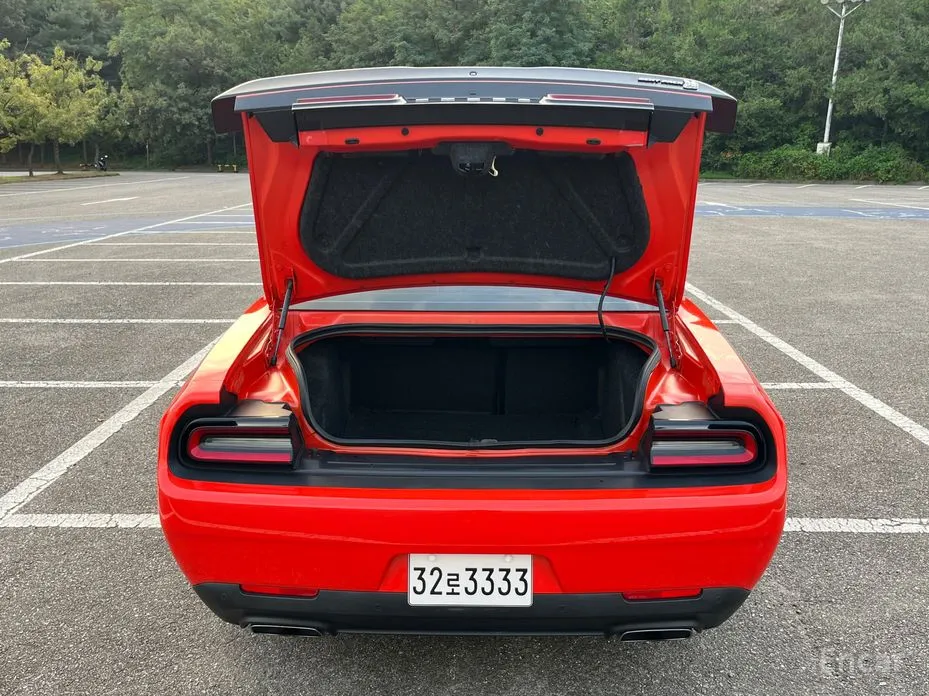 Фото 20 - Dodge Challenger