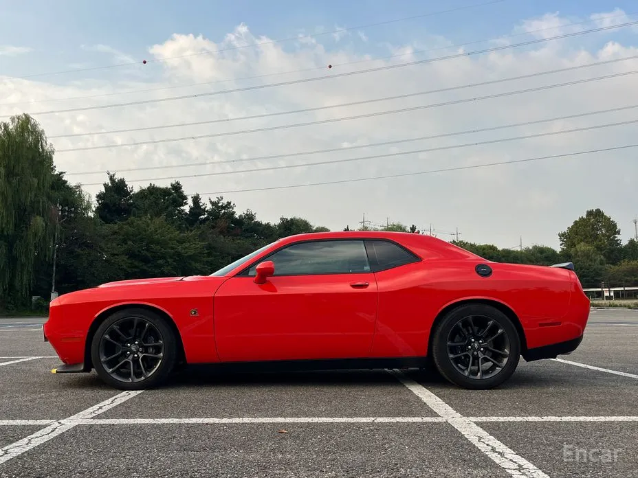 Фото 3 - Dodge Challenger