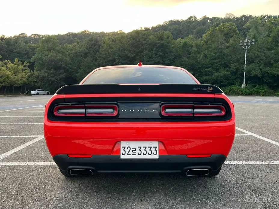 Фото 4 - Dodge Challenger