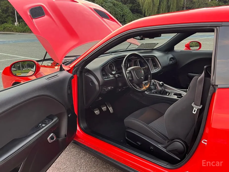 Фото 5 - Dodge Challenger