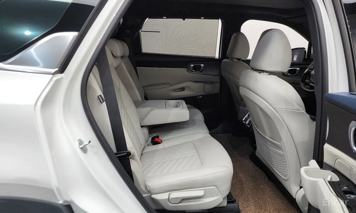 Фото 12 - Kia Sorento