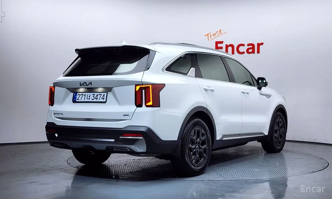 Фото 2 - Kia Sorento