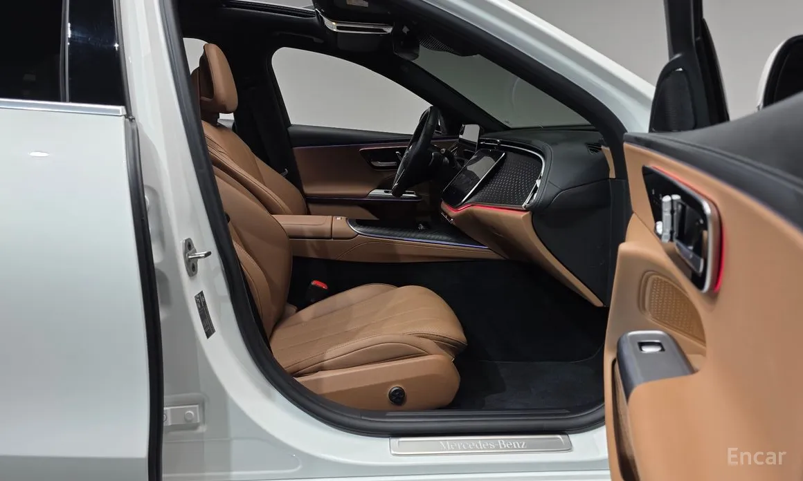 Фото 11 - Mercedes-Benz E-Class