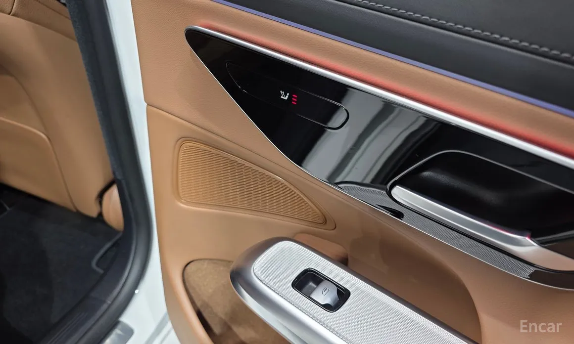 Фото 18 - Mercedes-Benz E-Class