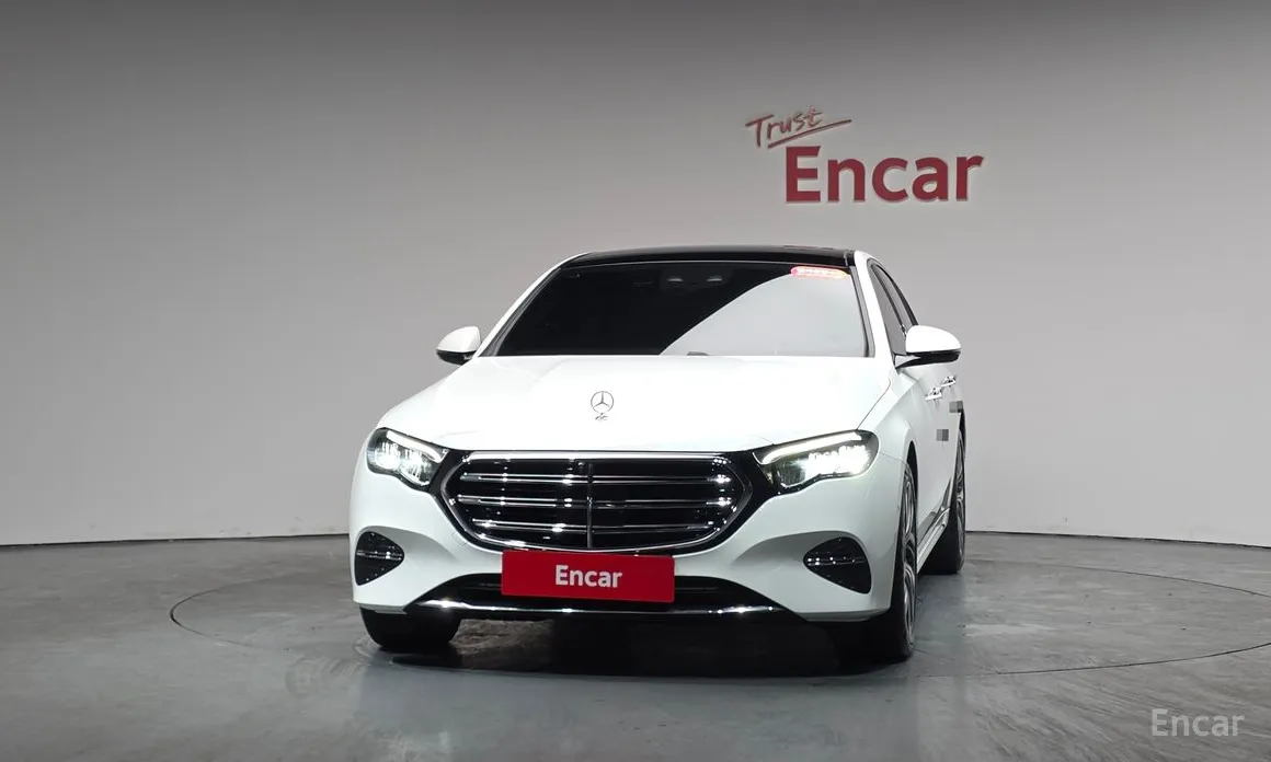 Фото 3 - Mercedes-Benz E-Class