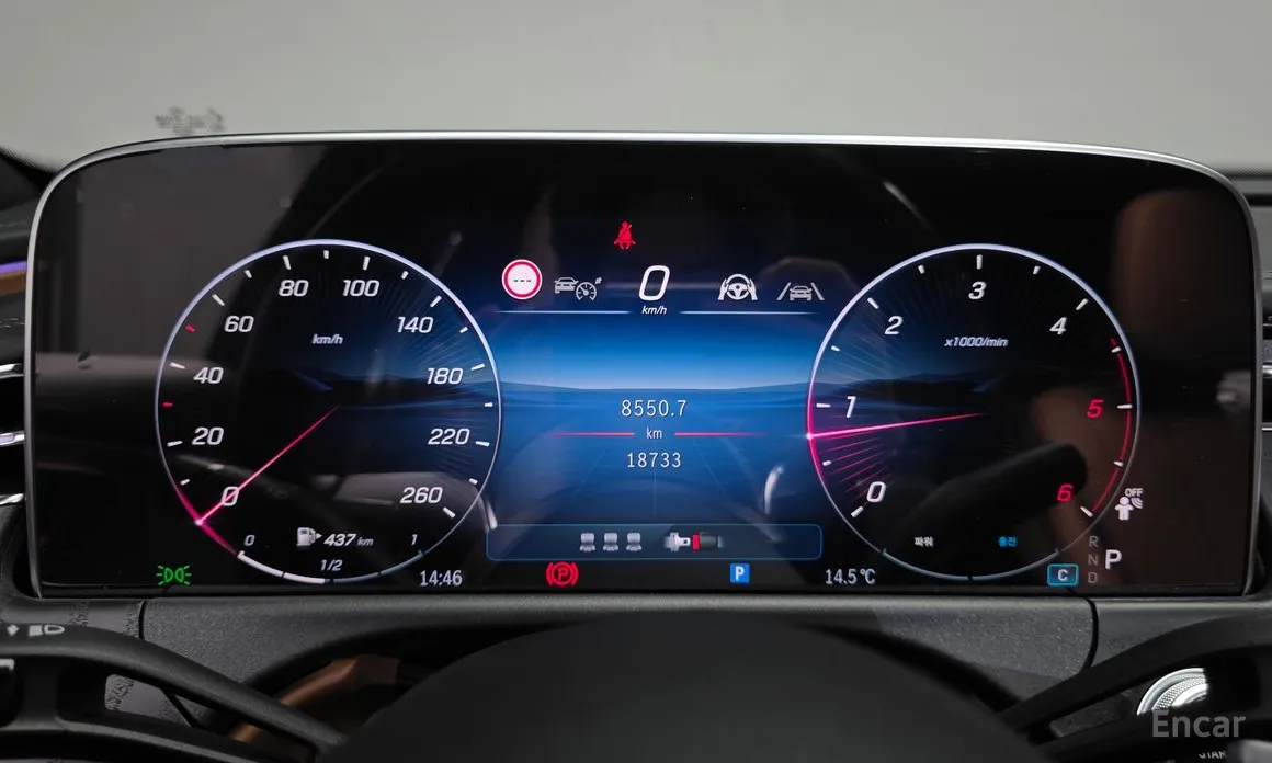 Фото 8 - Mercedes-Benz E-Class