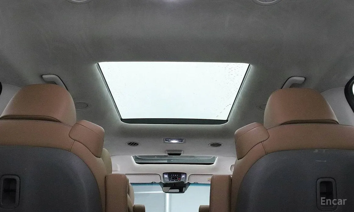 Фото 12 - Hyundai Staria