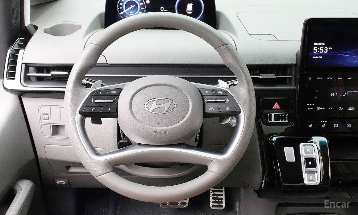 Фото 16 - Hyundai Staria