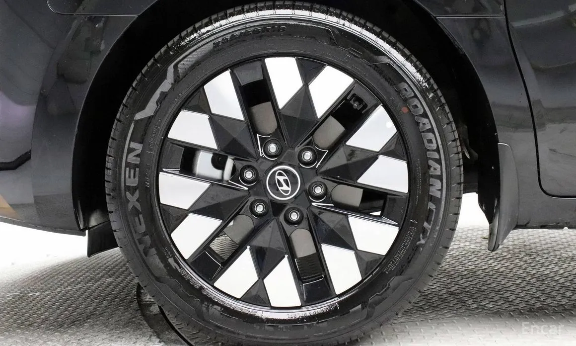 Фото 5 - Hyundai Staria