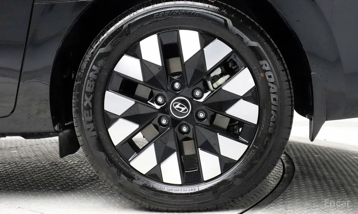 Фото 6 - Hyundai Staria