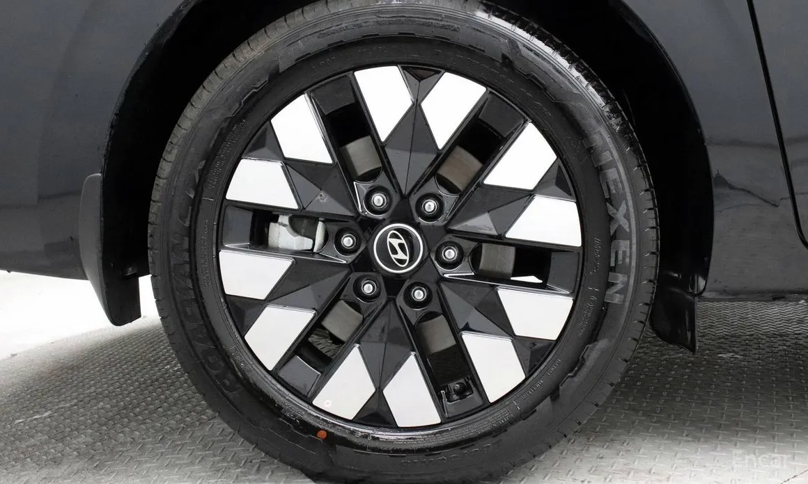 Фото 8 - Hyundai Staria