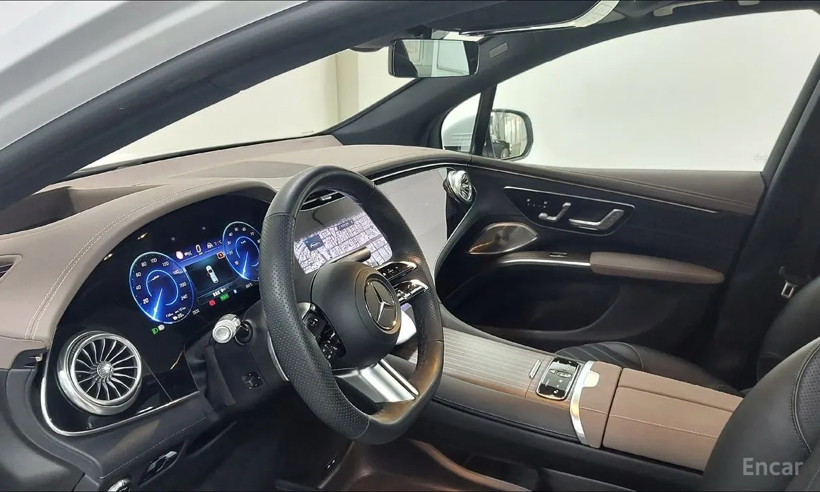 Фото 13 - Mercedes-Benz EQS