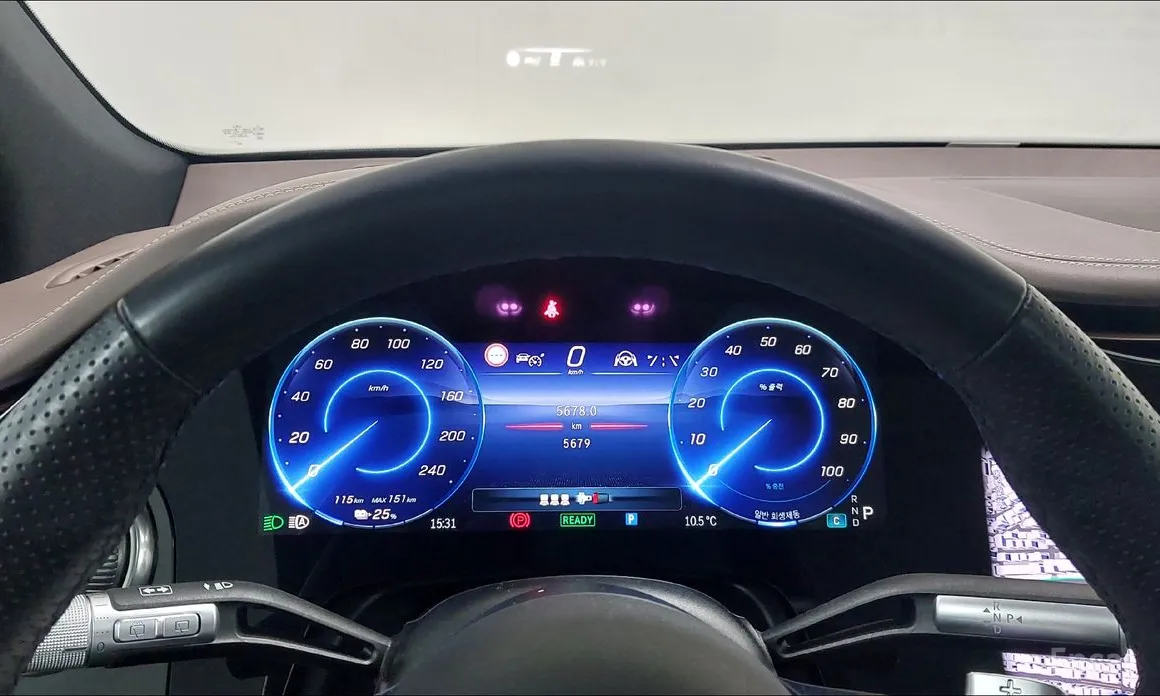 Фото 8 - Mercedes-Benz EQS