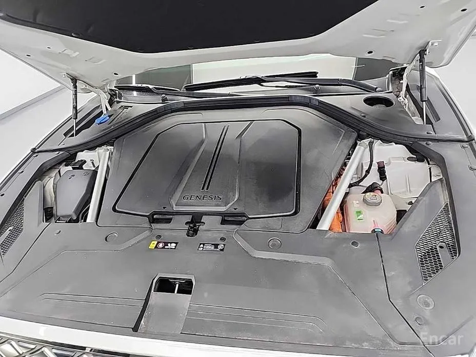 Фото 5 - Genesis GV70
