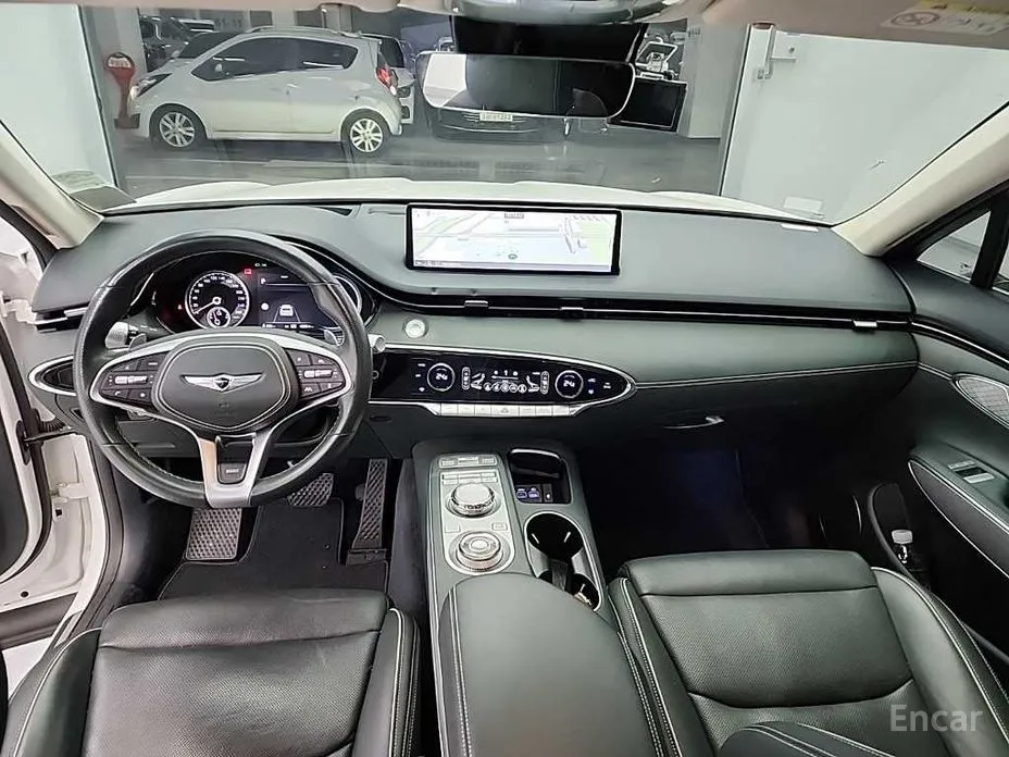 Фото 7 - Genesis GV70