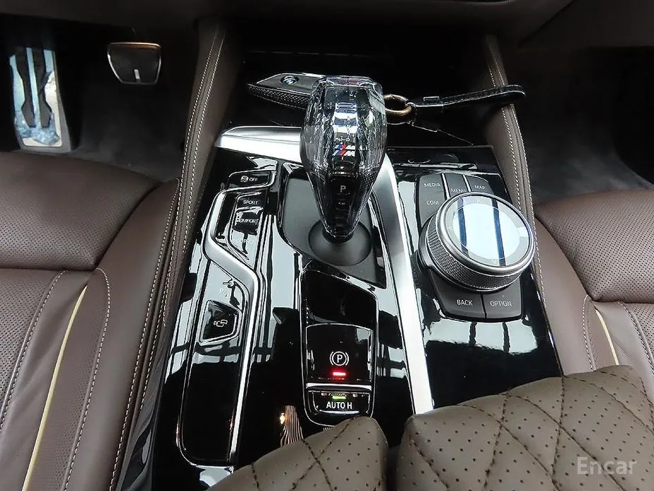 Фото 14 - BMW 5 Series