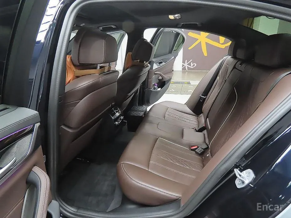 Фото 20 - BMW 5 Series