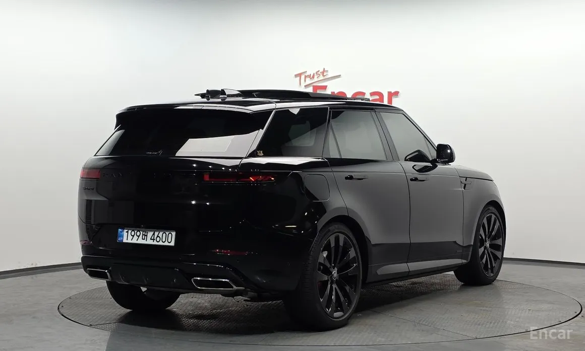 Фото 2 - Land Rover Range Rover Sport