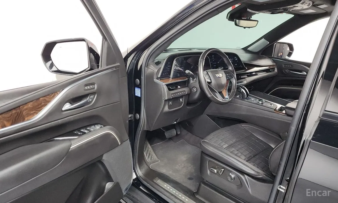 Фото 10 - Cadillac Escalade