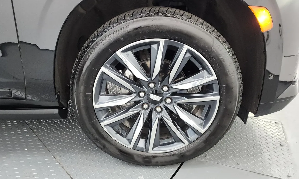 Фото 5 - Cadillac Escalade