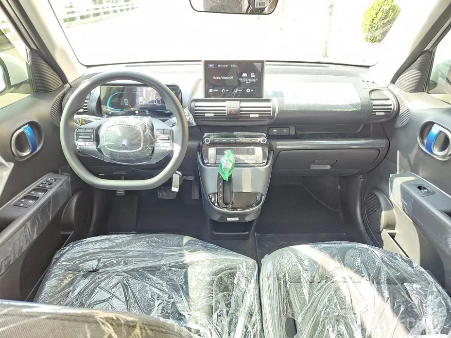 Photo 7 - Hyundai Casper