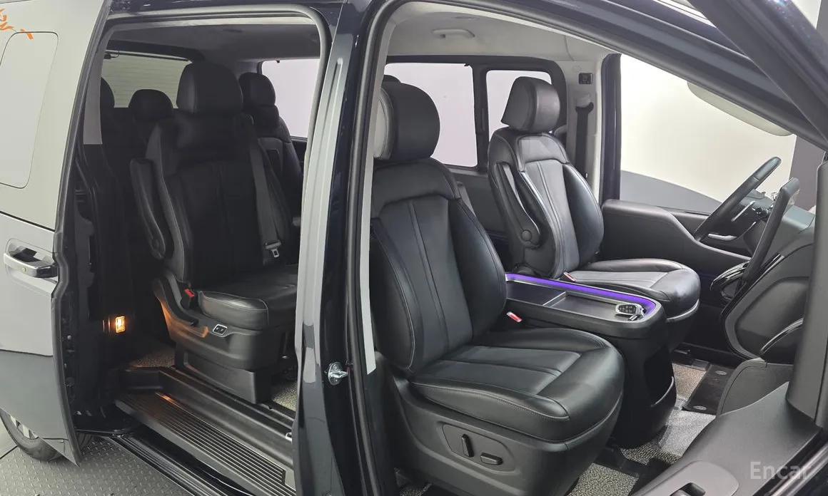 Фото 12 - Hyundai Staria