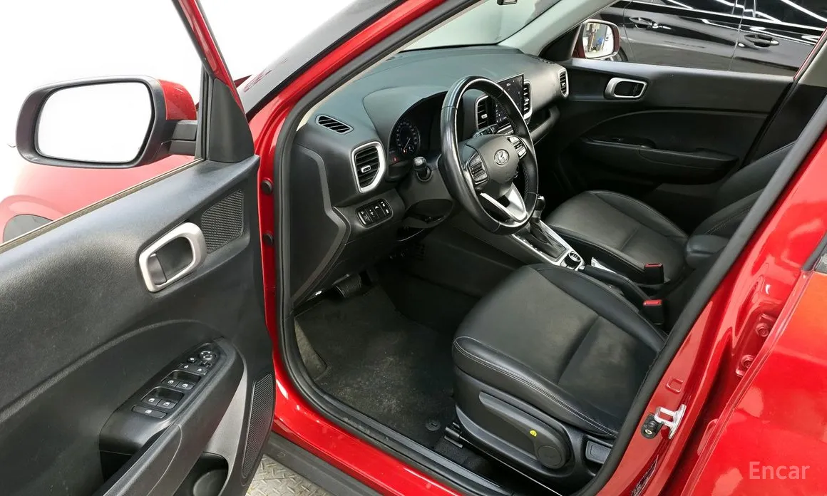 Фото 11 - Hyundai Venue