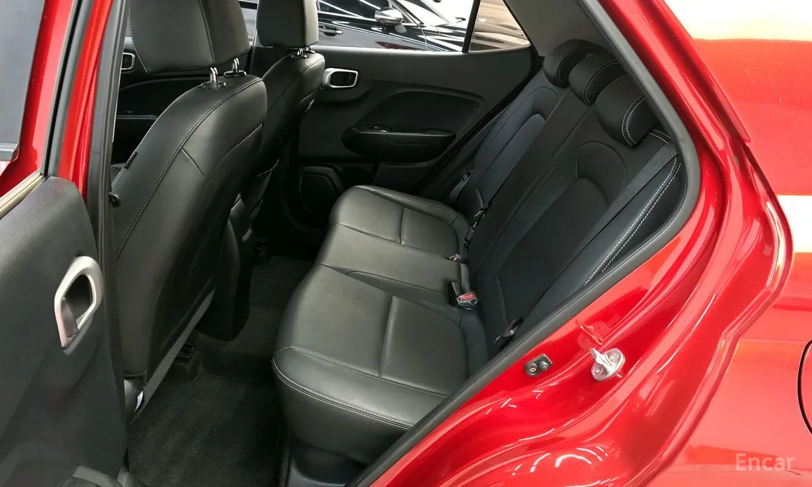 Фото 12 - Hyundai Venue