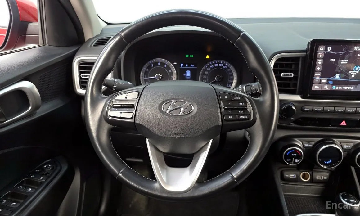 Фото 13 - Hyundai Venue