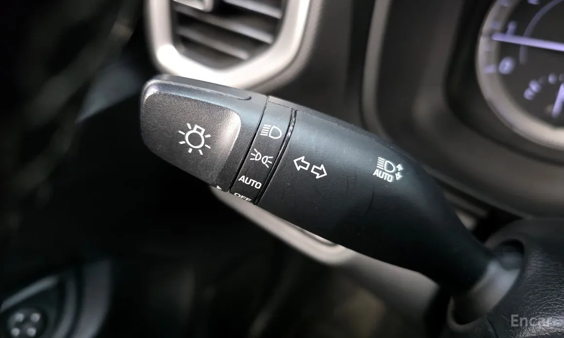 Фото 18 - Hyundai Venue