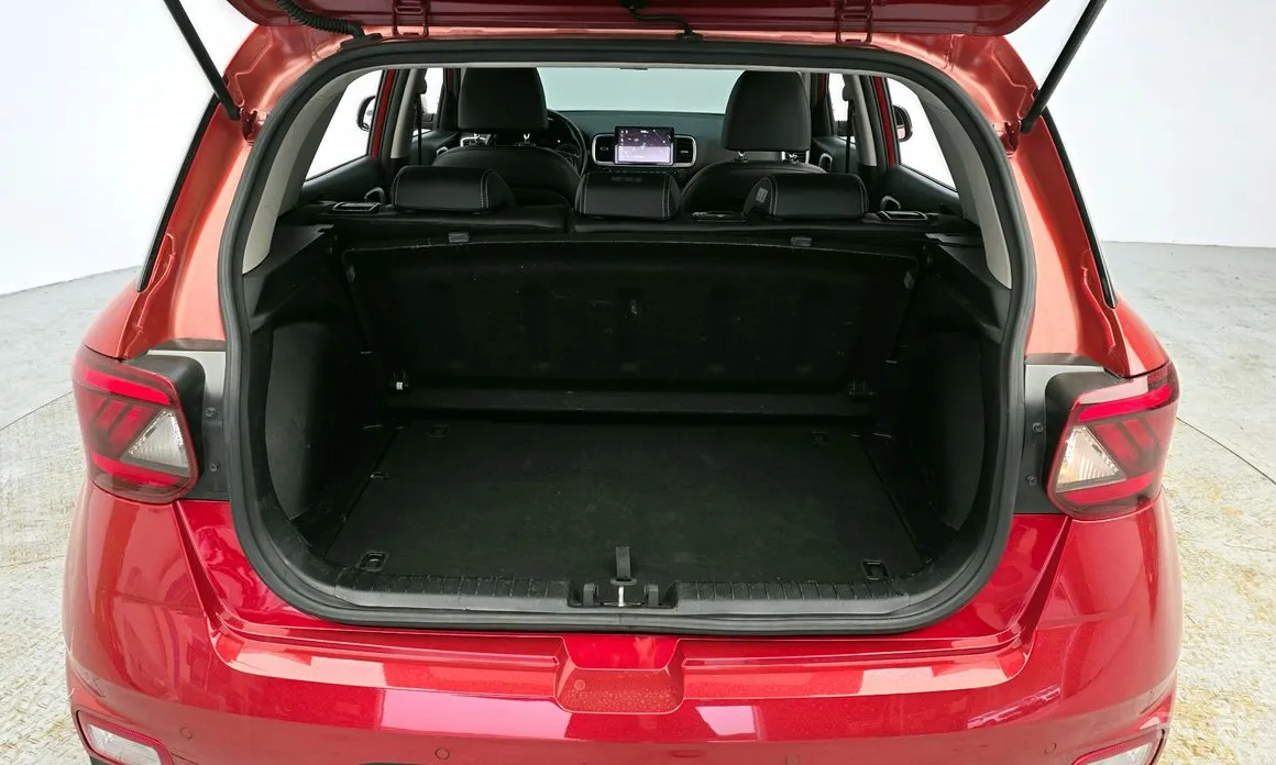 Фото 20 - Hyundai Venue