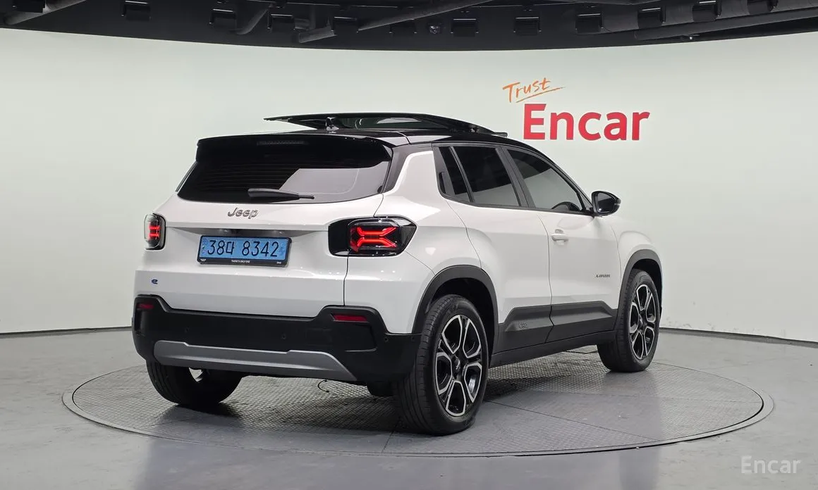 Фото 2 - Jeep Avenger