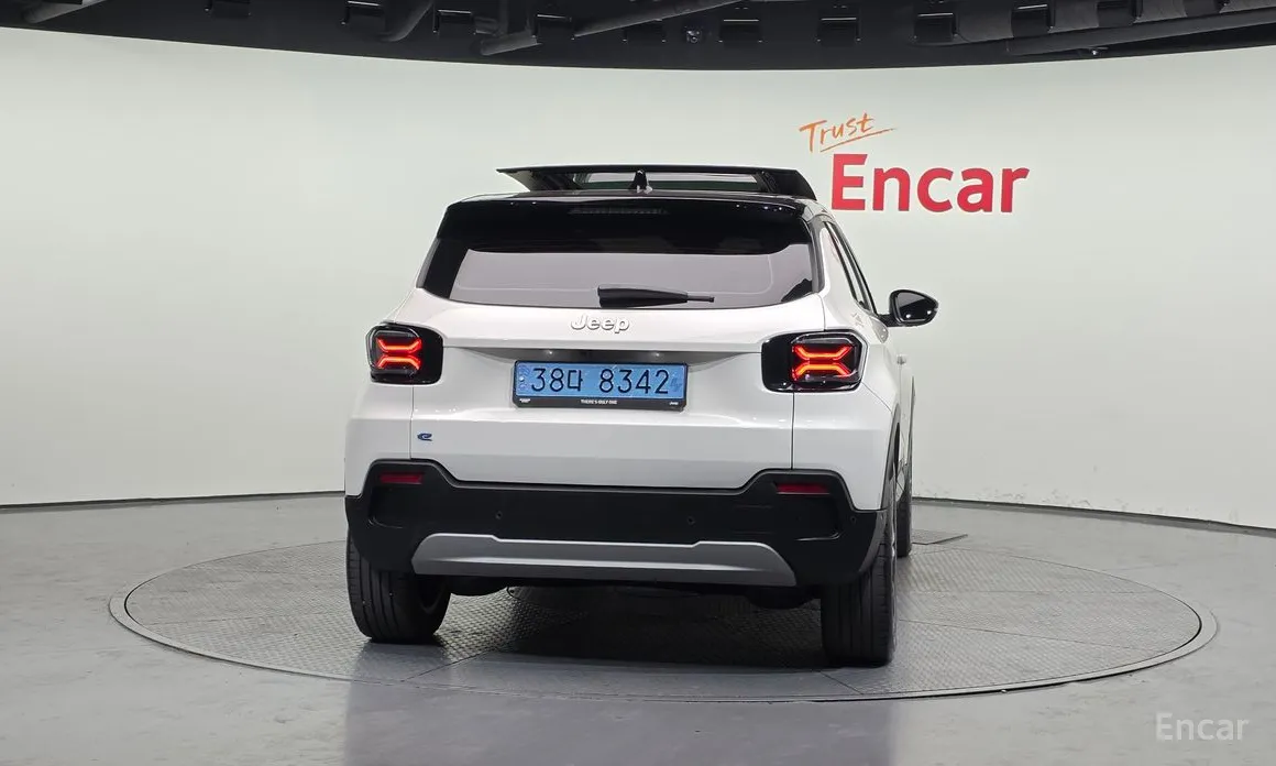 Фото 4 - Jeep Avenger