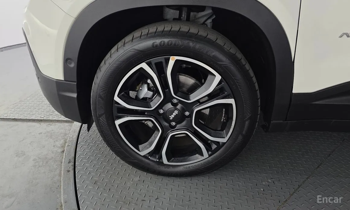 Фото 5 - Jeep Avenger